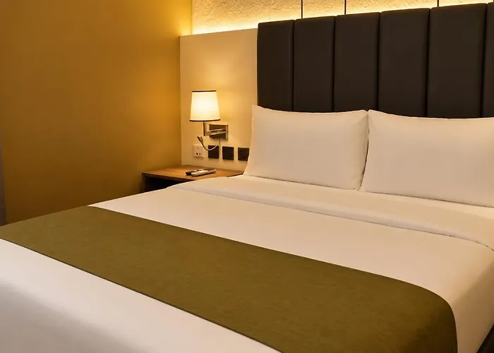 Vibe Buendia Hotel 3*