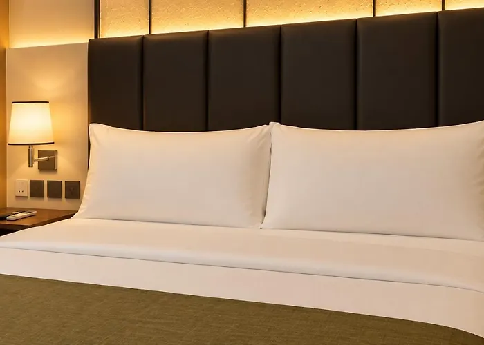 Vibe Buendia Hotel 3*